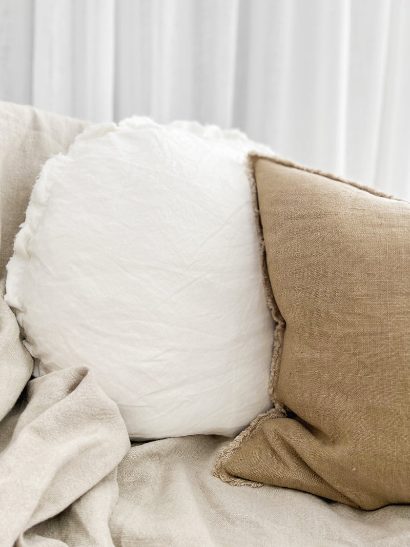 Lulu Linen Round Floor Cushion - White Wander & Wild 